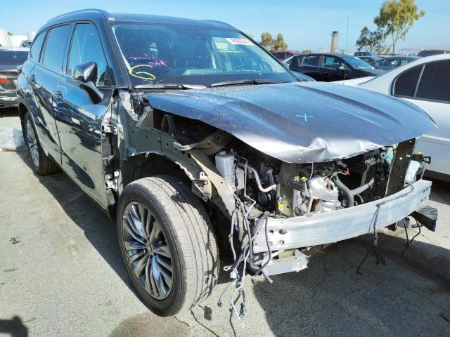 TOYOTA HIGHLANDER 2022 with VIN 5TDFZRBH0NS173349 - Photo from auction