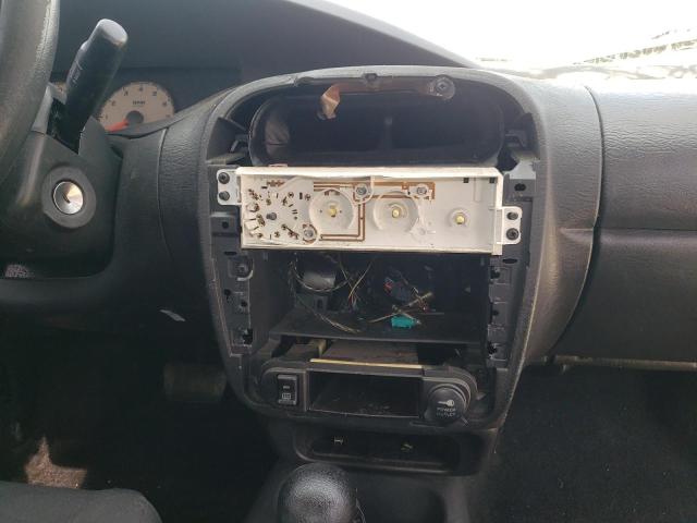 Photo 9 from auction – 2004 DODGE NEON SXT with VIN 1B3ES56C84D522096