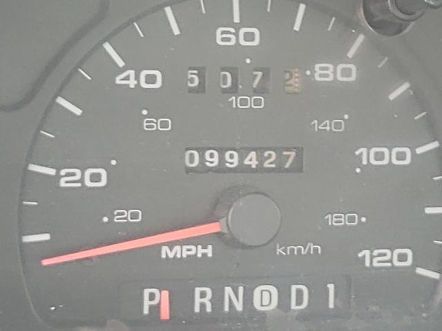 Photo 8 from auction – 2002 FORD TAURUS SE with VIN 1FAFP53U82A212522