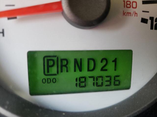 Photo 8 from auction – 2005 FORD ESCAPE XLT with VIN 1FMYU03115KA41286