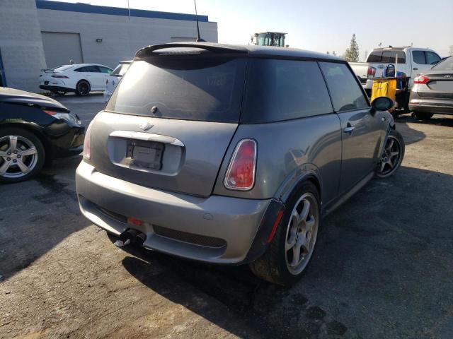 Photo 4 from auction – 2006 MINI COOPER S with VIN WMWRE335X6TL17600