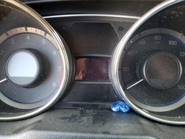 Photo 8 from auction – 2011 HYUNDAI SONATA SE with VIN 5NPEC4AC4BH141074