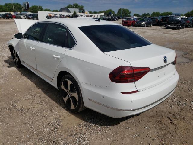 Photo 3 from auction – 2017 VOLKSWAGEN PASSAT SEL with VIN 1VWCM7A30HC050990