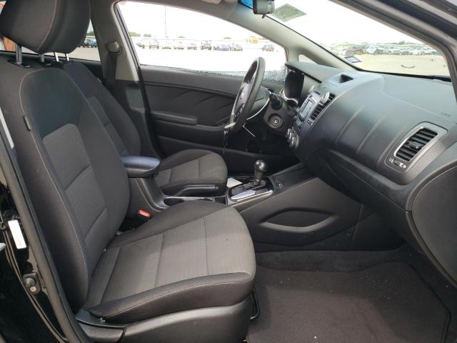 Photo 5 from auction – 2017 KIA FORTE LX with VIN 3KPFL4A70HE152285
