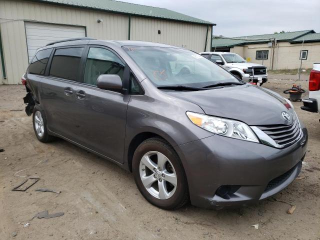 TOYOTA SIENNA LE 2017 with VIN 5TDKZ3DC3HS895559 - Photo from auction