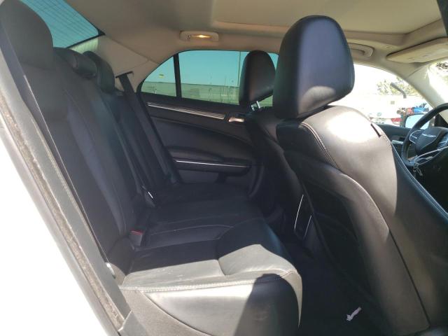Photo 6 from auction – 2017 CHRYSLER 300 LIMITE with VIN 2C3CCAAG1HH538658