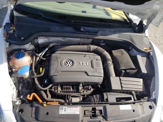 Photo 7 from auction – 2014 VOLKSWAGEN BEETLE with VIN 3VWJ17AT0EM637801