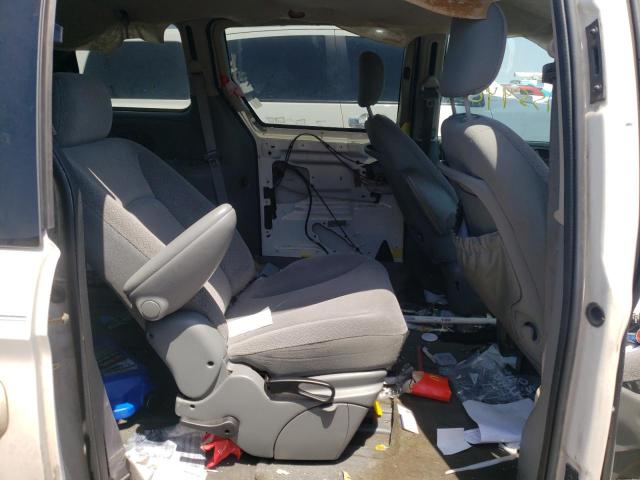 Photo 6 from auction – 2006 CHRYSLER TOWN & COU with VIN 1A4GP45R36B627808