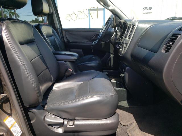 Photo 5 from auction – 2003 FORD ESCAPE LIM with VIN 1FMCU94193KD78590