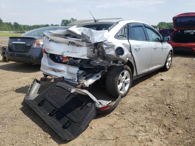 Foto 4 de la subasta – 2014 FORD FOCUS SE con VIN 1FADP3F21EL292695