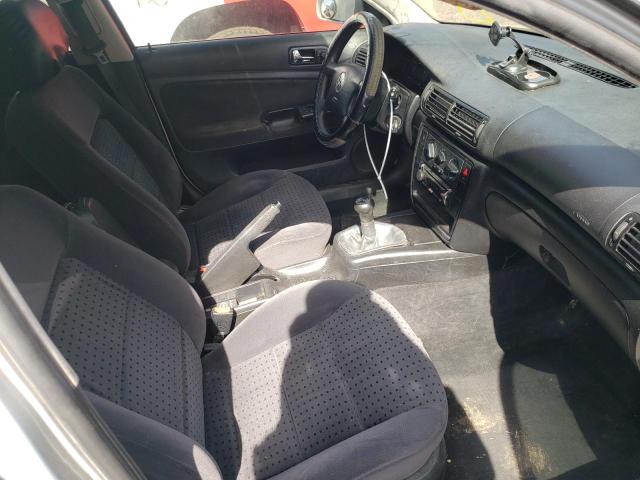 Photo 5 from auction – 1999 VOLKSWAGEN PASSAT with VIN WVWNA63B2XE424148
