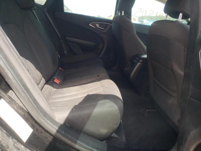 Photo 6 from auction – 2015 CHRYSLER 200 LIMITE with VIN 1C3CCCAB9FN674640