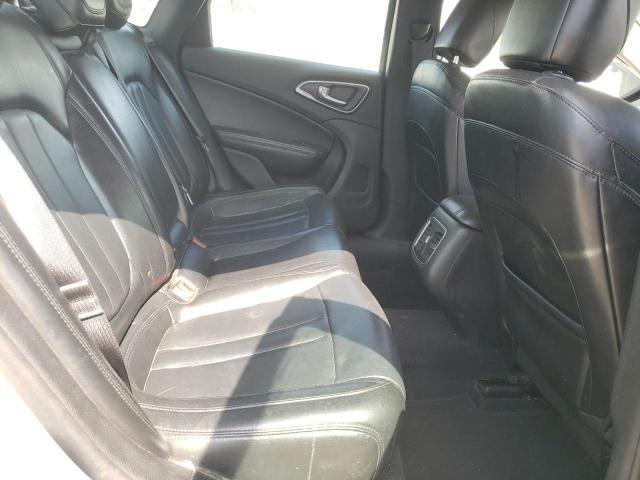 Photo 6 from auction – 2015 CHRYSLER 200 C with VIN 1C3CCCCB1FN544820