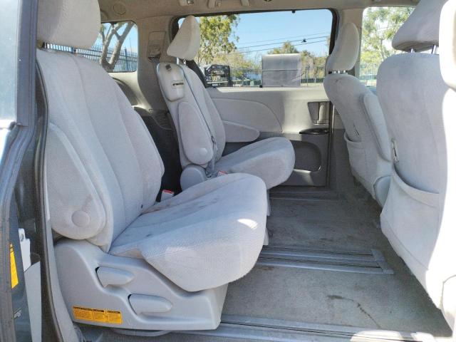 Photo 6 from auction – 2013 TOYOTA SIENNA LE with VIN 5TDKK3DC4DS326122