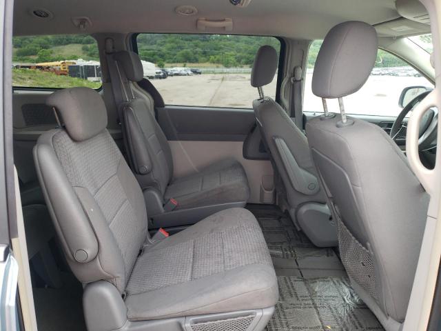 Photo 6 from auction – 2009 CHRYSLER TOWN & COU with VIN 2A8HR44E19R527840