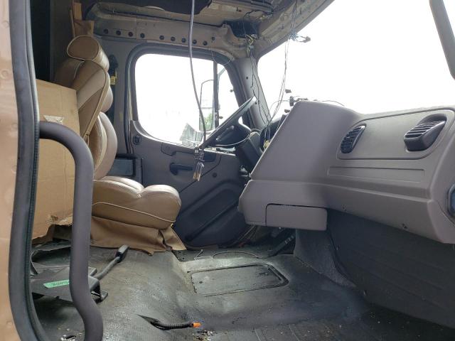 Photo 5 from auction – 2008 FREIGHTLINER M2 106 MED with VIN 1FVACXBS28HZ90282