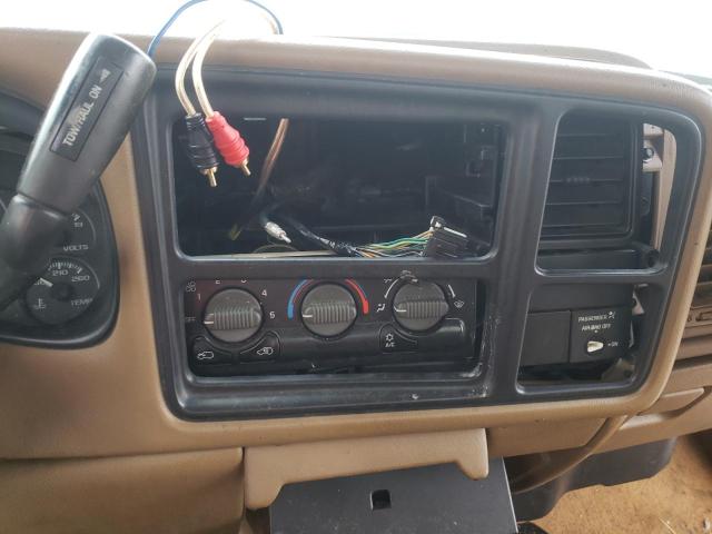 Photo 9 from auction – 2000 CHEVROLET SILVERADO with VIN 1GCEC14T3YZ263131