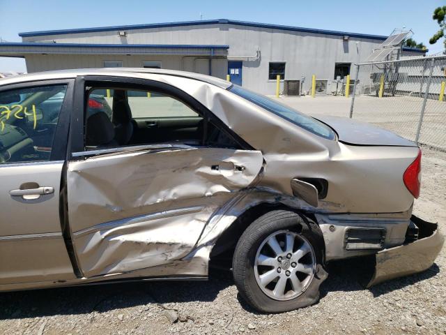 Photo 9 from auction – 2004 TOYOTA CAMRY LE with VIN JTDBF32K840152623