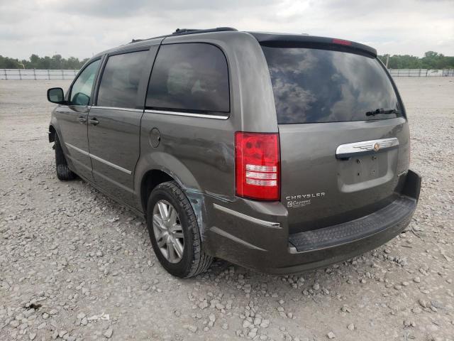 Photo 3 from auction – 2010 CHRYSLER TOWN & COU with VIN 2A4RR5D1XAR286146