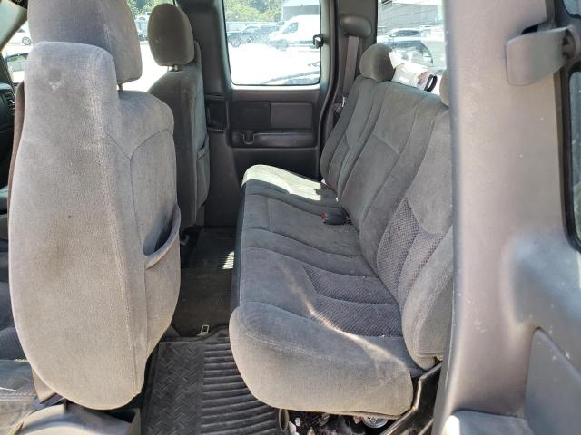 Photo 6 from auction – 2004 CHEVROLET SILVERADO with VIN 1GCEK19T54Z106223