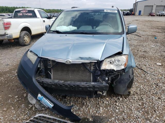 Photo 9 from auction – 2010 CHRYSLER TOWN & COU with VIN 2A4RR5D10AR278329