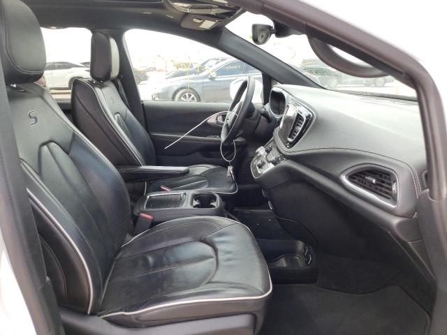 Photo 5 from auction – 2018 CHRYSLER PACIFICA L with VIN 2C4RC1GG3JR356862