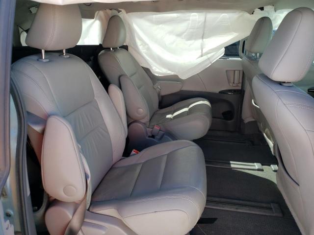Photo 6 from auction – 2017 TOYOTA SIENNA XLE with VIN 5TDDZ3DC3HS147368