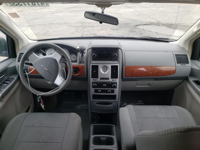 Photo 9 from auction – 2009 CHRYSLER TOWN & COU with VIN 2A8HR44E19R527840