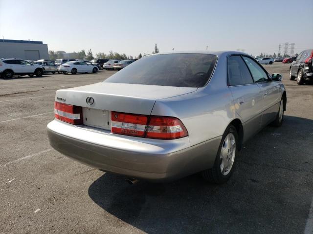 Photo 4 from auction – 2000 LEXUS ES 300 with VIN JT8BF28G3Y5101311