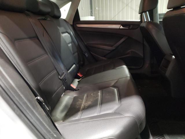Photo 6 from auction – 2015 VOLKSWAGEN PASSAT S with VIN 1VWAS7A37FC025689