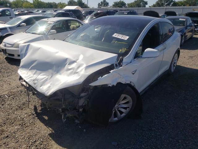 Photo 2 from auction – 2019 TESLA MODEL X with VIN 5YJXCAE29KF154331