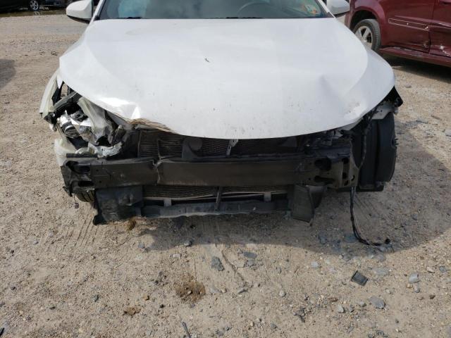 Photo 9 from auction – 2015 TOYOTA CAMRY LE with VIN 4T1BF1FK1FU017408