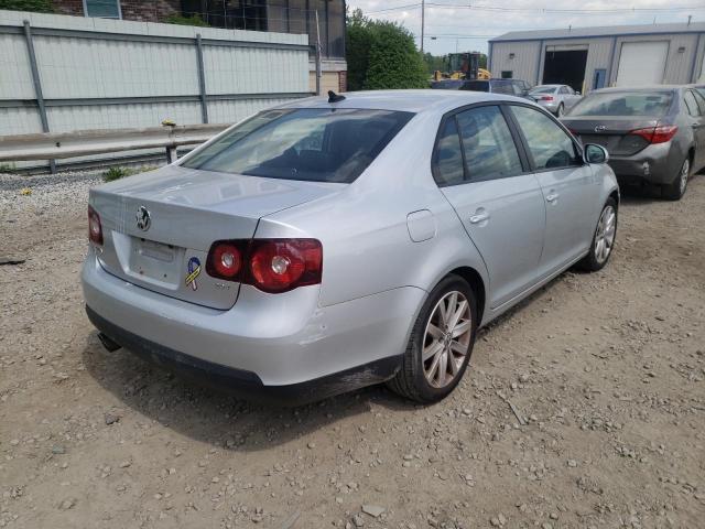 Photo 4 from auction – 2010 VOLKSWAGEN JETTA WOLF with VIN 3VWRA7AJ1AM063477