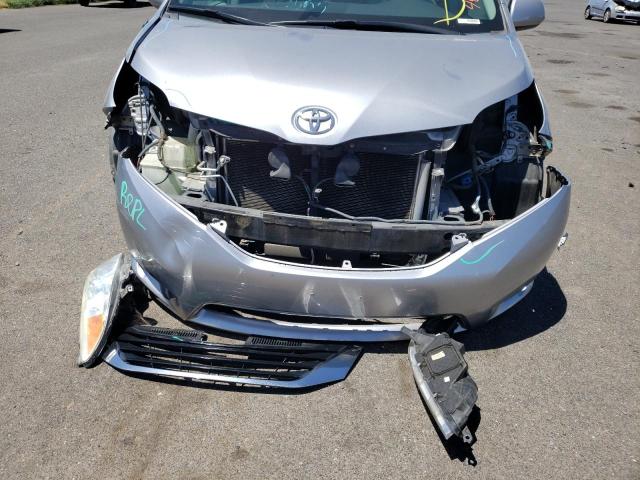 Photo 9 from auction – 2012 TOYOTA SIENNA BAS with VIN 5TDKA3DC1CS015393