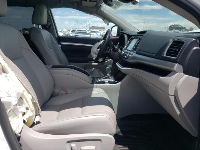Photo 5 from auction – 2018 TOYOTA HIGHLANDER with VIN 5TDJZRFH7JS823597
