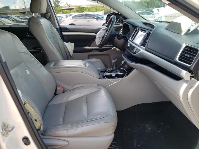 Photo 5 from auction – 2015 TOYOTA HIGHLANDER with VIN 5TDJKRFHXFS219960