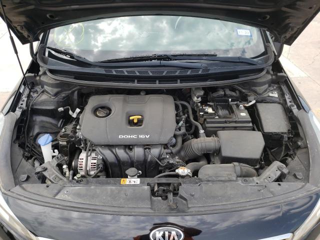 Photo 7 from auction – 2017 KIA FORTE LX with VIN 3KPFL4A70HE152285