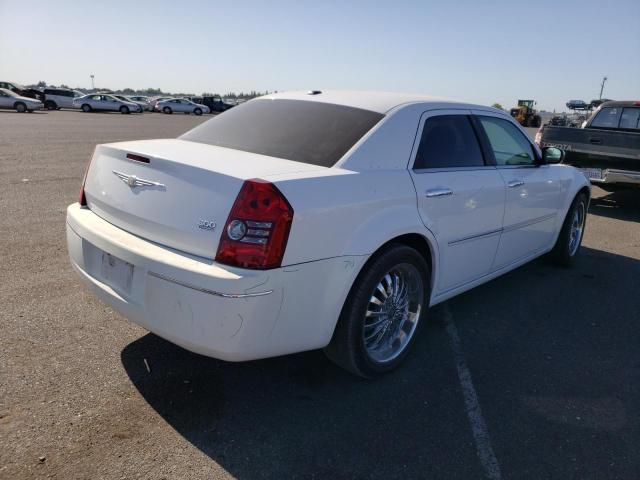 Photo 4 from auction – 2010 CHRYSLER 300 TOURIN with VIN 2C3CA5CV5AH255467