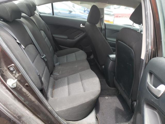 Photo 6 from auction – 2018 KIA FORTE LX with VIN 3KPFK4A73JE216554