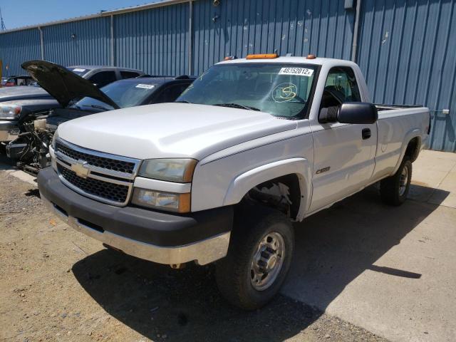 Photo 2 from auction – 2005 CHEVROLET SILVERADO with VIN 1GCHK34U25E189093