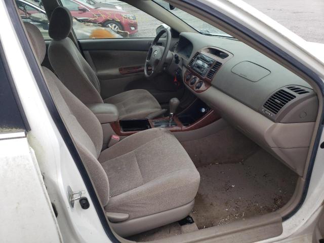 Photo 5 from auction – 2004 TOYOTA CAMRY LE with VIN JTDBE32K640245532