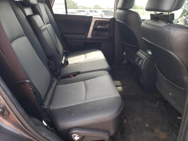 Photo 6 from auction – 2018 TOYOTA 4RUNNER SR with VIN JTEZU5JR9J5178589
