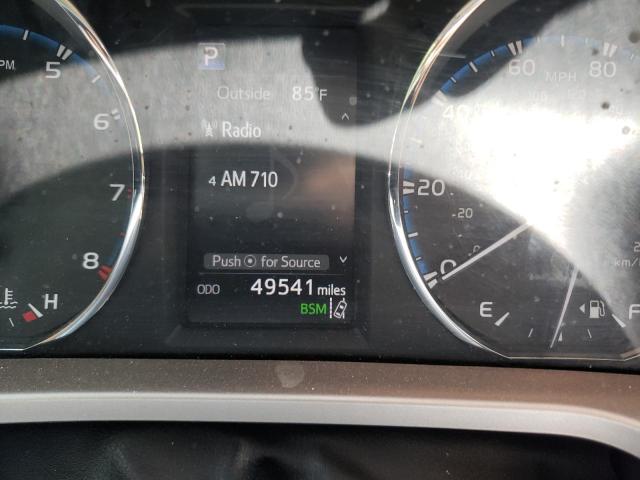 Photo 8 from auction – 2018 TOYOTA RAV4 LIMIT with VIN JTMYFREV7JD121239