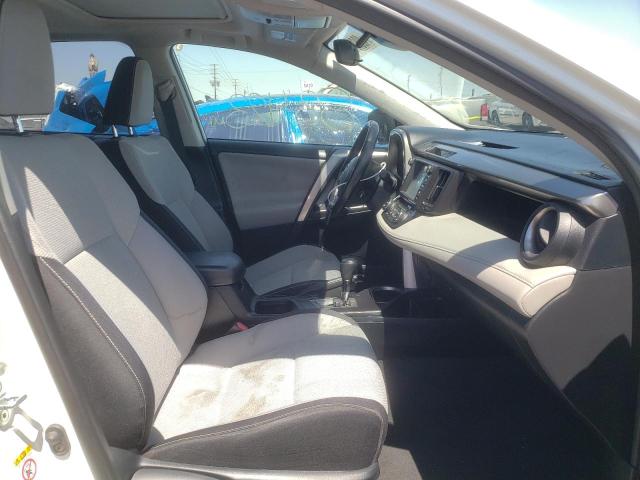 Photo 5 from auction – 2016 TOYOTA RAV4 XLE with VIN JTMWFREV0GJ077439