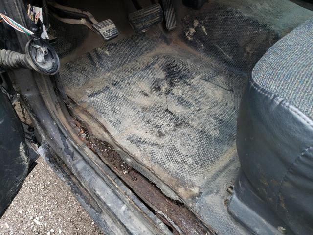 صورة رقم 9 من المزاد - 2000 CHEVROLET SILVERADO مع VIN 1GCEC14W7YE188581