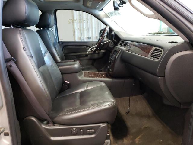 Photo 5 from auction – 2010 GMC YUKON DENA with VIN 1GKUKGEJ2AR164440