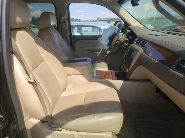 Photo 5 from auction – 2011 CHEVROLET SUBURBAN C with VIN 1GNSCKE04BR384455