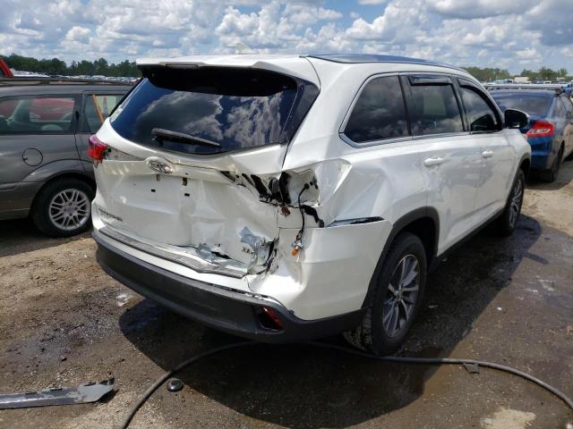 Photo 4 from auction – 2019 TOYOTA HIGHLANDER with VIN 5TDKZRFH1KS317379