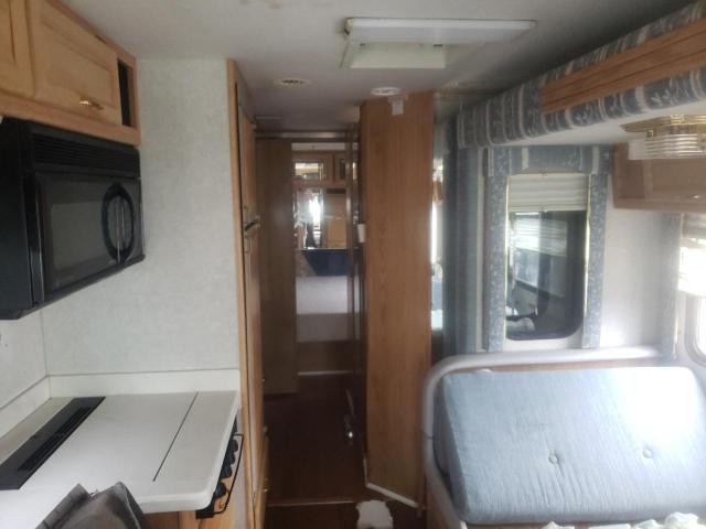 Photo 6 from auction – 1998 DOLP MOTORHOME with VIN 3FCMF53G9VJA27175