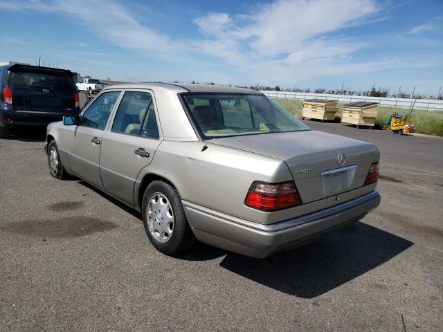 Photo 3 from auction – 1995 MERCEDES-BENZ E 320 BASE with VIN WDBEA32E8SC234559